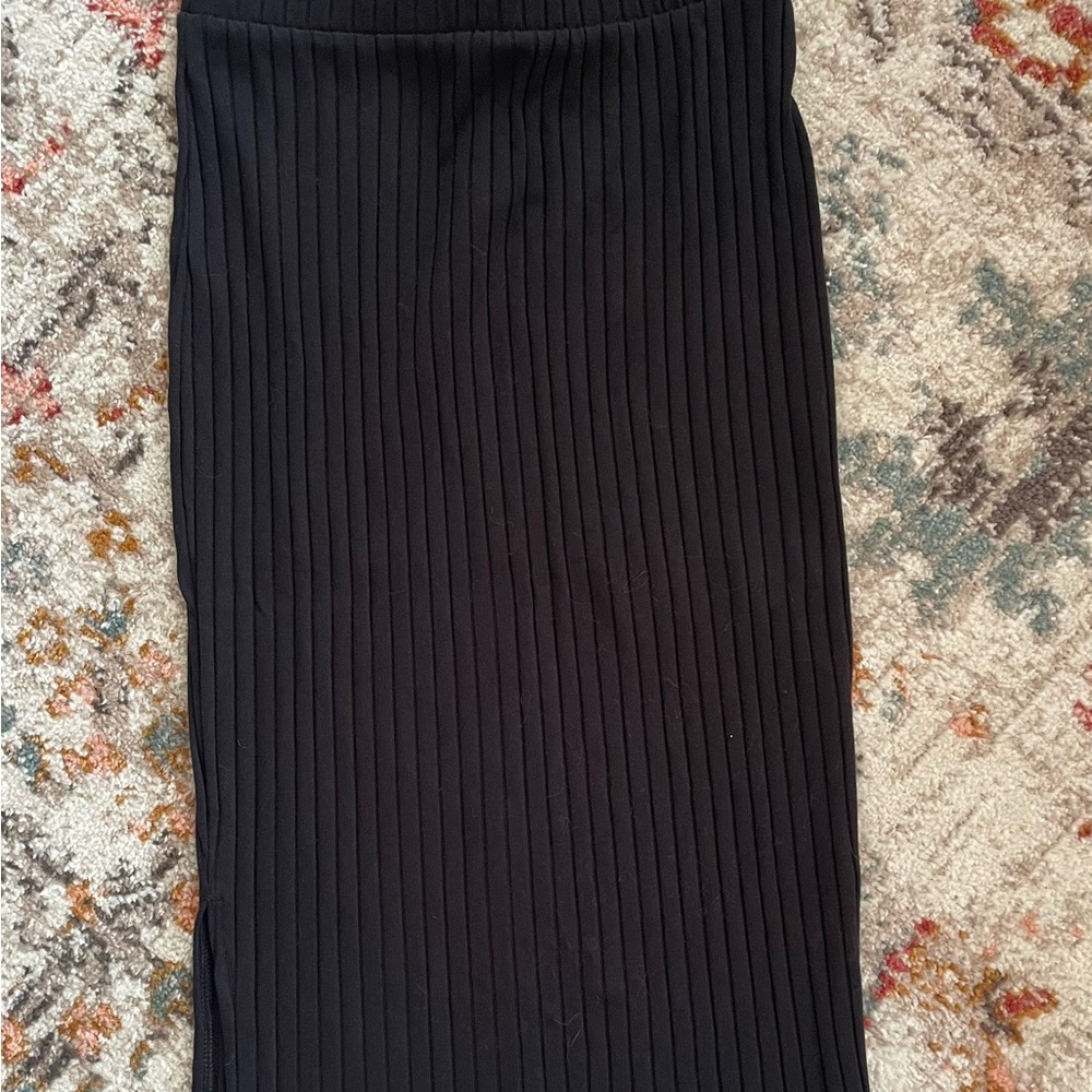 Old Navy Black Ribbed Pencil Skirt